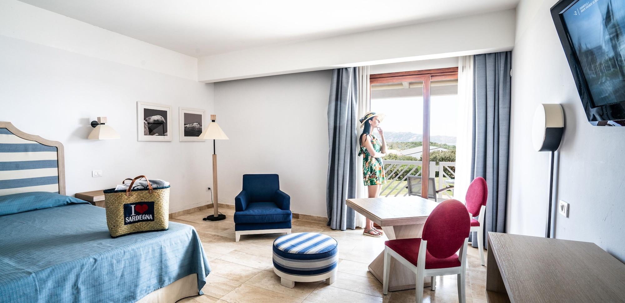 סאן תאודורו Grande Baia Resort & Spa מראה חיצוני תמונה