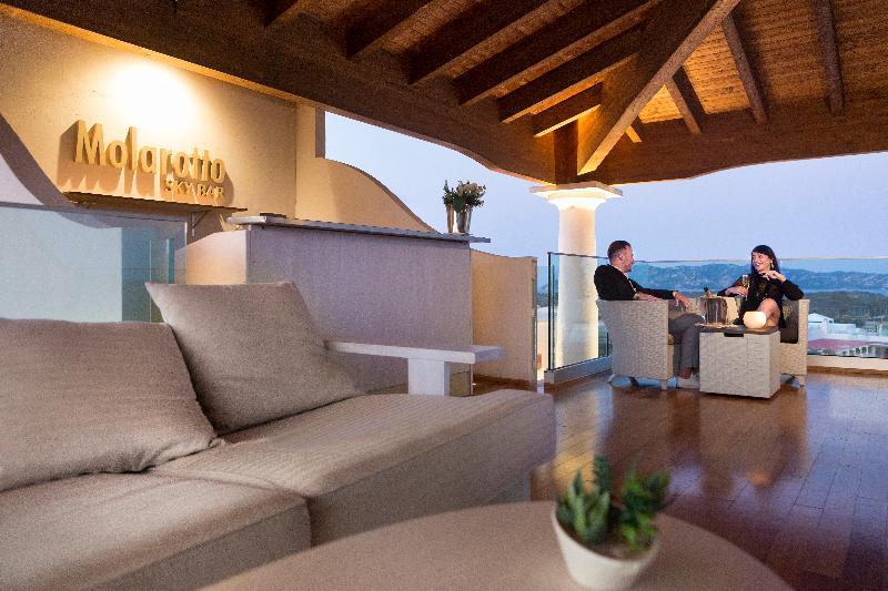 סאן תאודורו Grande Baia Resort & Spa מראה חיצוני תמונה