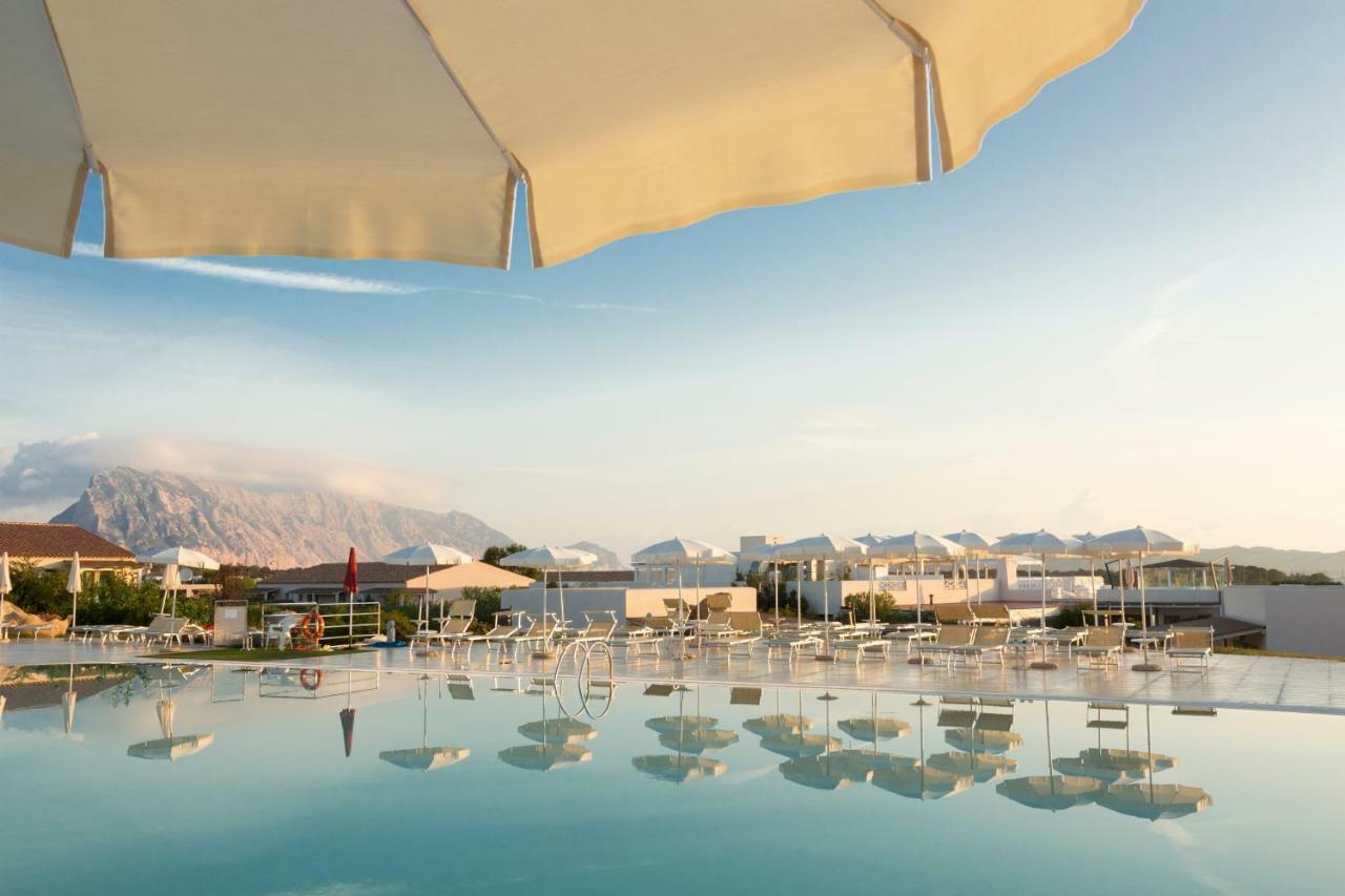 סאן תאודורו Grande Baia Resort & Spa מראה חיצוני תמונה