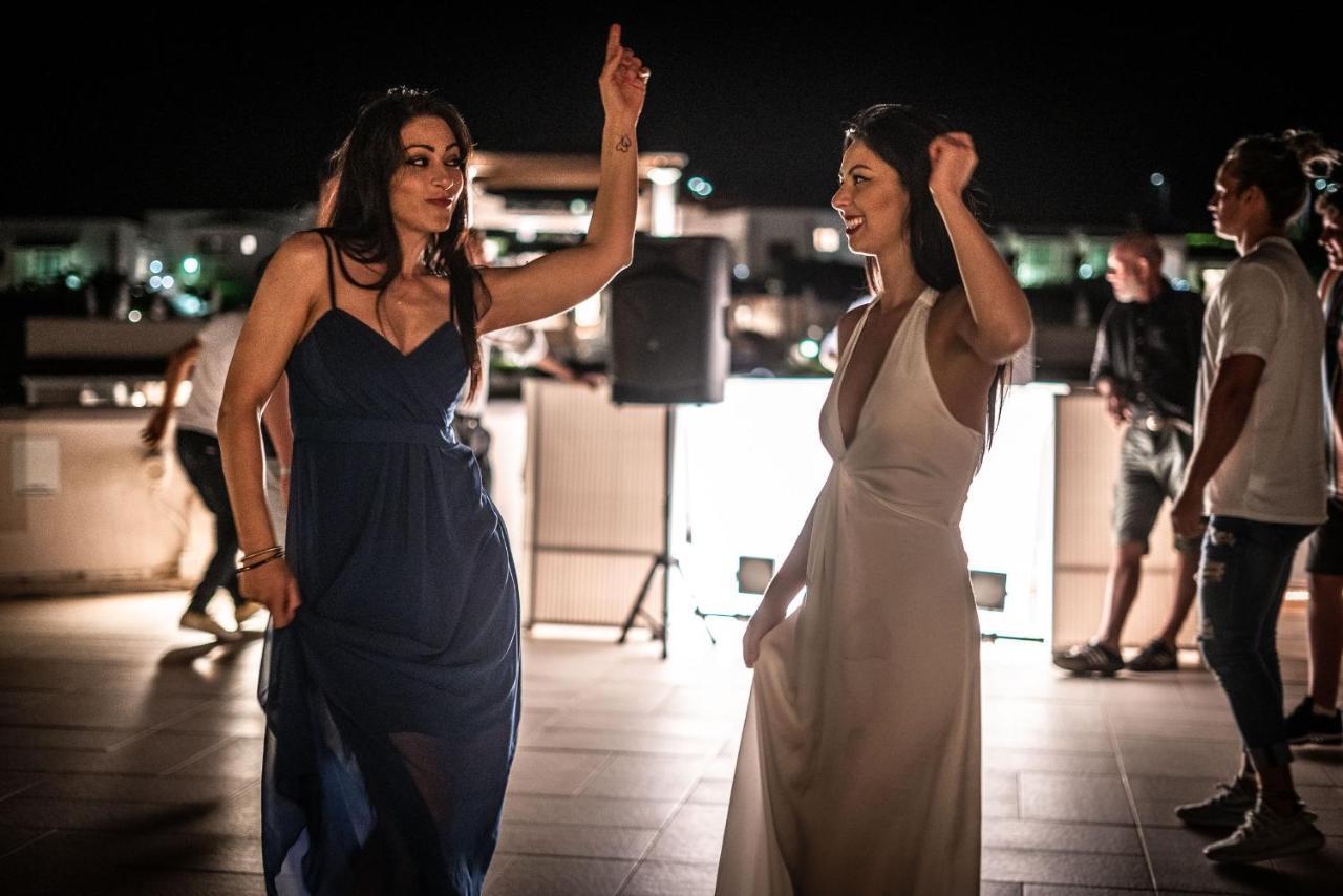סאן תאודורו Grande Baia Resort & Spa מראה חיצוני תמונה